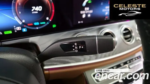 MERCEDES AMG E-Classe W213 E350 4MATIC AMG Line 2021 — photo 9 sur 20
