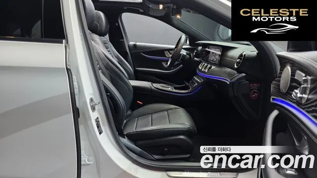 MERCEDES AMG E-Classe W213 E220d 4MATIC AMG Line 2022 — photo 10 sur 20