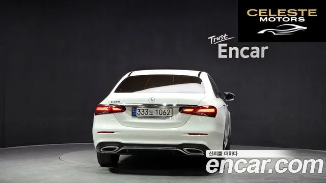 MERCEDES AMG E-Classe W213 E250 AMG Line 2023 — photo 3 sur 4