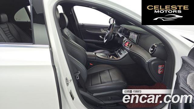 MERCEDES AMG E-Classe W213 E350 4MATIC AMG Line 2021 — photo 11 sur 20