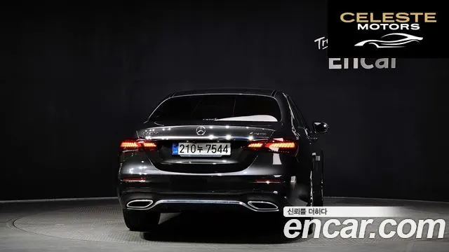 MERCEDES AMG E-Classe W213 E220d 4MATIC AMG Line 2021 — photo 4 sur 20