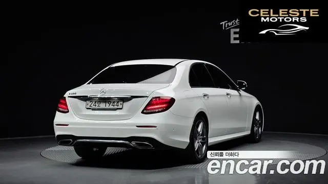 MERCEDES AMG E-Classe W213 E300 AMG Line 2019 — photo 2 sur 20