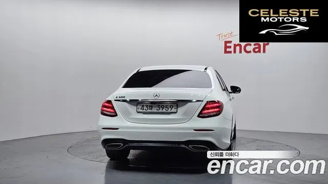 MERCEDES AMG E-Classe W213 E300 AMG Line 2019 — photo 4 sur 20