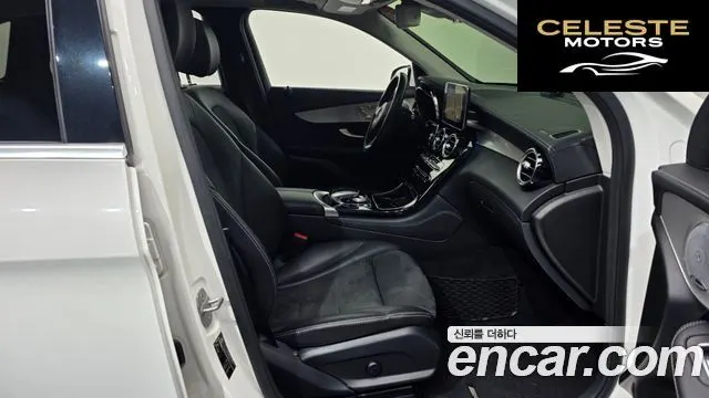 MERCEDES AMG GLC-Classe X253 GLC300 4MATIC AMG Line 2019 — photo 11 sur 20