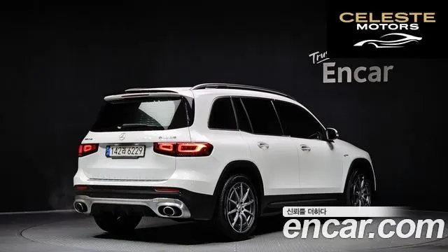 MERCEDES AMG GLB-Classe X247 AMG GLB35 4MATIC 2021 — photo 2 sur 20