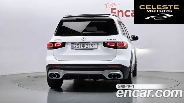 MERCEDES AMG GLB-Classe X247 AMG GLB35 4MATIC 2023 — photo 4 sur 26