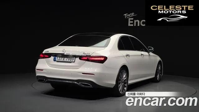 MERCEDES AMG E-Classe W213 E350 4MATIC AMG Line 2022 — photo 2 sur 20