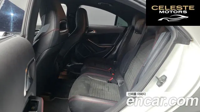 MERCEDES AMG CLA-Classe C117 CLA220 AMG Line 2018 — photo 12 sur 20