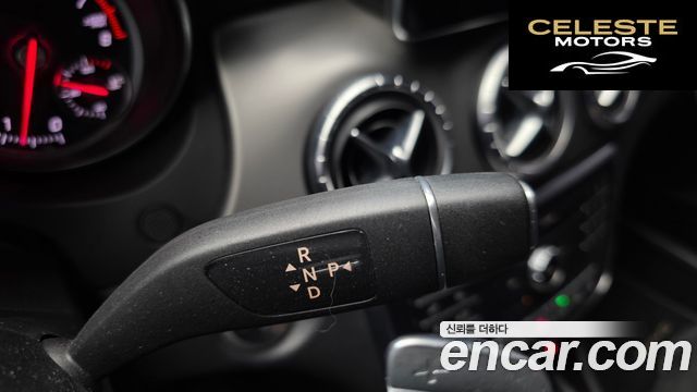 MERCEDES AMG CLA-Classe C117 CLA220 AMG Line 2018 — photo 9 sur 20