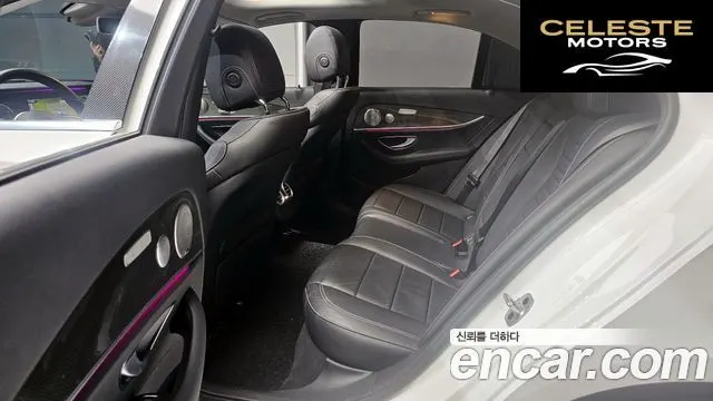 MERCEDES AMG E-Classe W213 E300 4MATIC AMG Line 2020 — photo 13 sur 20
