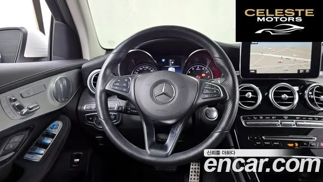 MERCEDES AMG GLC-Classe X253 GLC300 4MATIC AMG Line 2019 — photo 13 sur 20