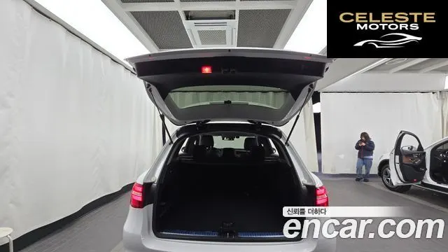 MERCEDES AMG GLC-Classe X253 GLC300 4MATIC AMG Line 2019 — photo 20 sur 20