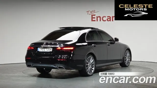 MERCEDES AMG E-Classe W213 E350 4MATIC AMG Line 2022 — photo 2 sur 20