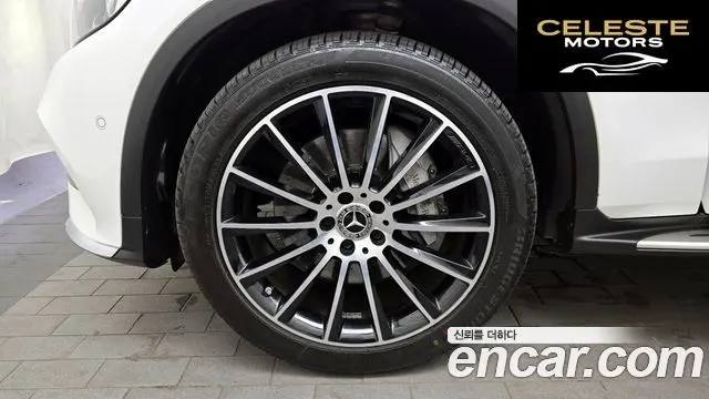 MERCEDES AMG GLC-Classe X253 GLC300 4MATIC AMG Line 2019 — photo 5 sur 20