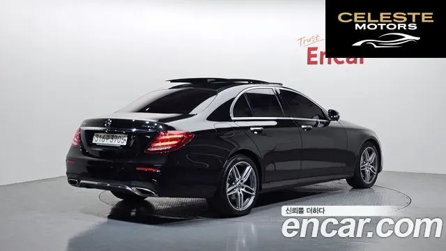 MERCEDES AMG E-Classe W213 E300 4MATIC AMG Line 2020 — photo 2 sur 20
