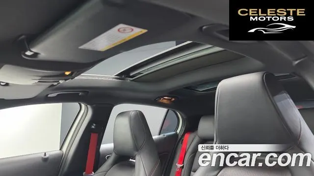 MERCEDES AMG GLA-Classe X156 GLA45 AMG 4MATIC 2017 — photo 19 sur 20