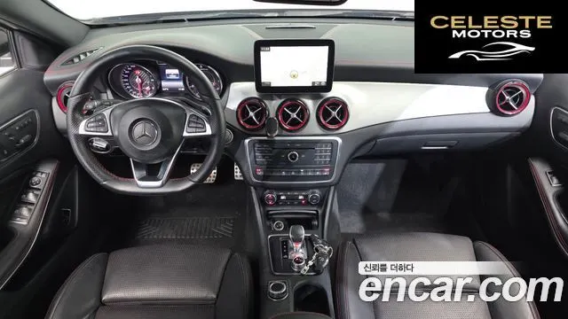 MERCEDES AMG GLA-Classe X156 GLA45 AMG 4MATIC 2017 — photo 7 sur 20