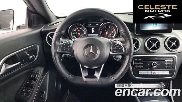 MERCEDES AMG CLA-Classe C117 CLA220 AMG Line 2019 — photo 13 sur 20