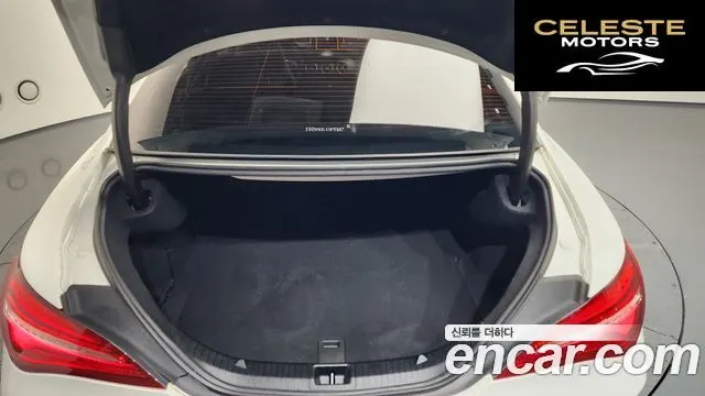 MERCEDES AMG CLA-Classe C117 CLA220 AMG Line 2019 — photo 20 sur 20