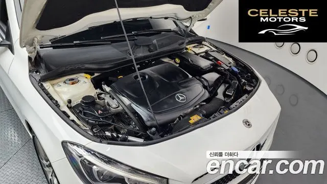 MERCEDES AMG CLA-Classe C117 CLA220 AMG Line 2019 — photo 6 sur 20
