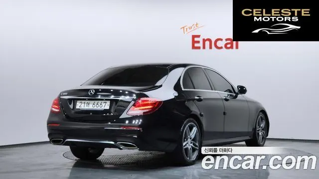 MERCEDES AMG E-Classe W213 E300 AMG Line 2019 — photo 2 sur 20