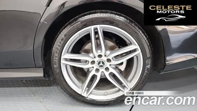 MERCEDES AMG E-Classe W213 E300 AMG Line 2019 — photo 5 sur 20