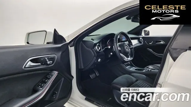 MERCEDES AMG CLA-Classe C117 CLA220 AMG Line 2019 — photo 10 sur 20