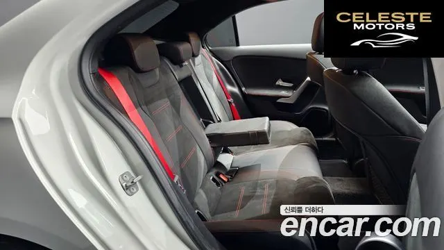 MERCEDES AMG A-Classe W177 AMG A35 4MATIC Berline 2024 — photo 12 sur 20