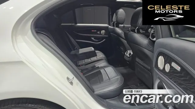 MERCEDES AMG E-Classe W213 E220d 4MATIC AMG Line 2022 — photo 12 sur 26