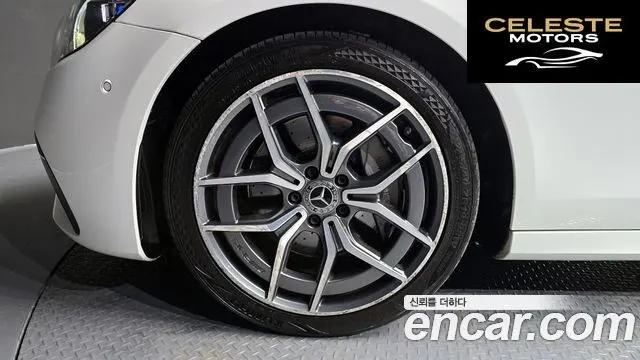 MERCEDES AMG E-Classe W213 E220d 4MATIC AMG Line 2022 — photo 5 sur 26