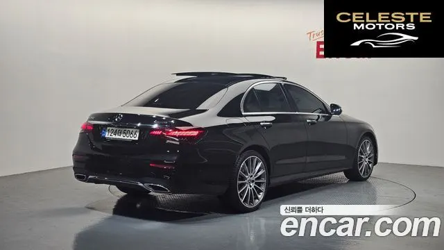 MERCEDES AMG E-Classe W213 E350 4MATIC AMG Line 2022 — photo 2 sur 20