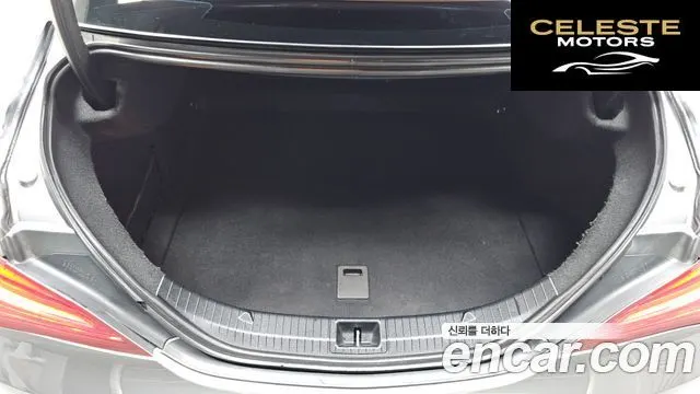 MERCEDES AMG CLA-Classe C117 CLA220 AMG Line 2018 — photo 20 sur 20