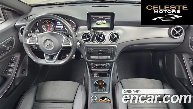 MERCEDES AMG CLA-Classe C117 CLA220 AMG Line 2018 — photo 7 sur 20