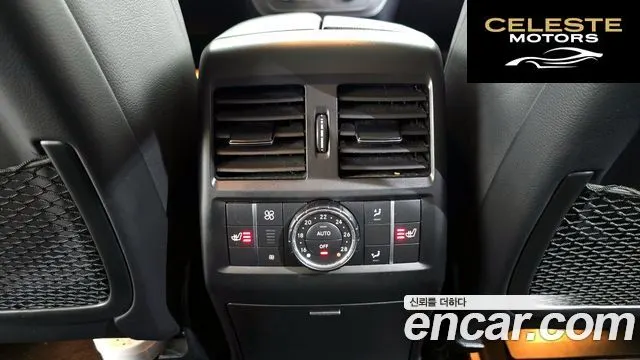 MERCEDES AMG M-Classe W166 ML63 AMG 2014 — photo 19 sur 20