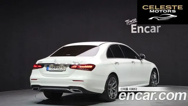 MERCEDES AMG E-Classe W213 E220d 4MATIC AMG Line 2023 — photo 2 sur 26