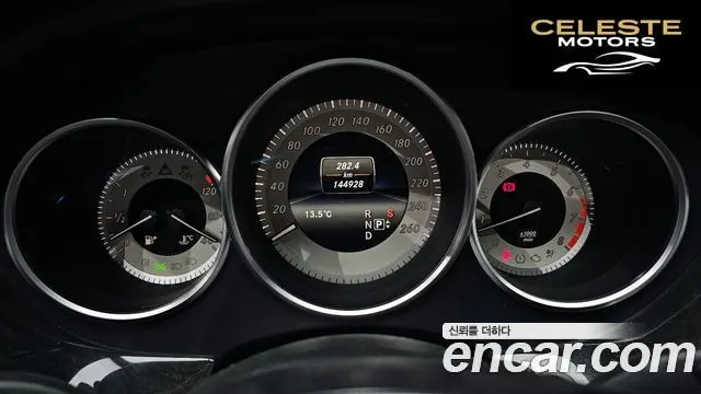 MERCEDES AMG CLS-Classe W218 CLS350 AMG SportPackage 2014 — photo 8 sur 20