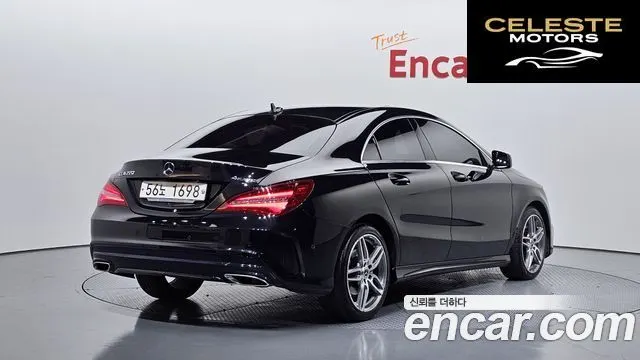 MERCEDES AMG CLA-Classe C117 CLA220 AMG Line 2018 — photo 2 sur 20