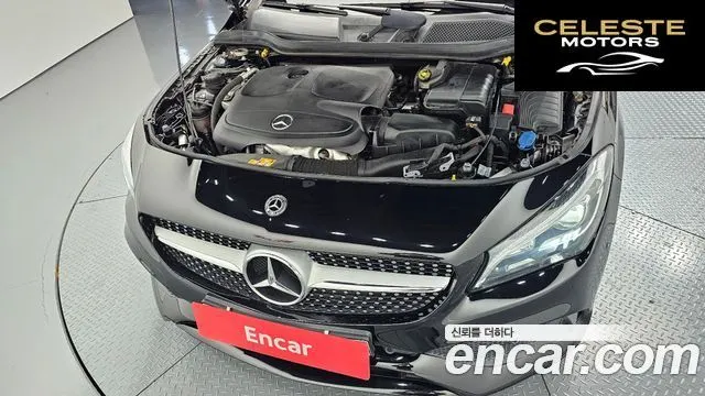 MERCEDES AMG CLA-Classe C117 CLA220 AMG Line 2018 — photo 6 sur 20