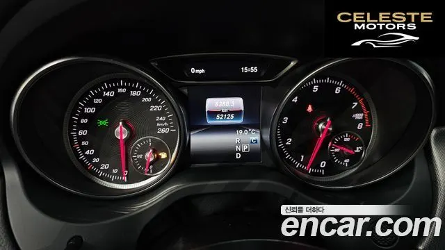 MERCEDES AMG CLA-Classe C117 CLA220 AMG Line 2018 — photo 8 sur 20