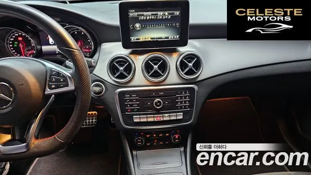 MERCEDES AMG CLA-Classe C117 CLA220 AMG Line 2019 — photo 15 sur 20