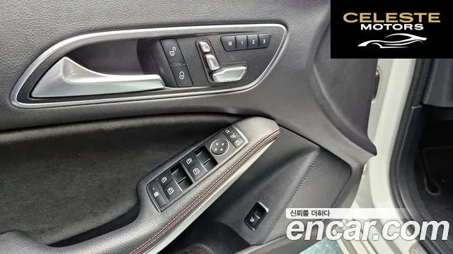 MERCEDES AMG CLA-Classe C117 CLA220 AMG Line 2019 — photo 17 sur 20