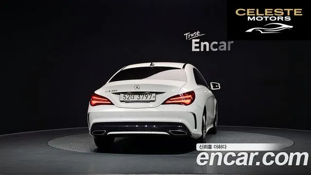 MERCEDES AMG CLA-Classe C117 CLA220 AMG Line 2019 — photo 4 sur 20