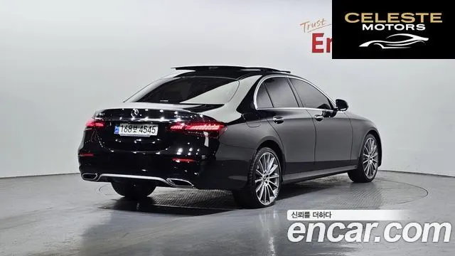 MERCEDES AMG E-Classe W213 E350 4MATIC AMG Line 2021 — photo 2 sur 20