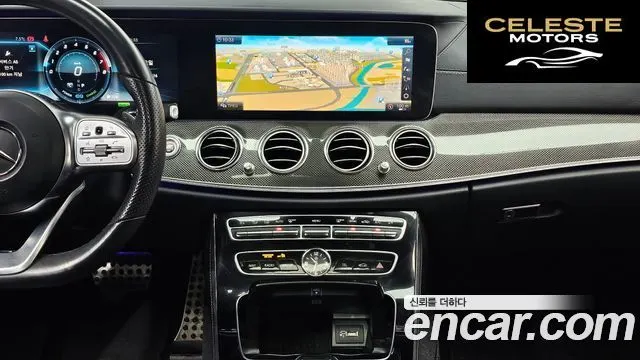 MERCEDES AMG E-Classe W213 E350 4MATIC AMG Line 2019 — photo 19 sur 20