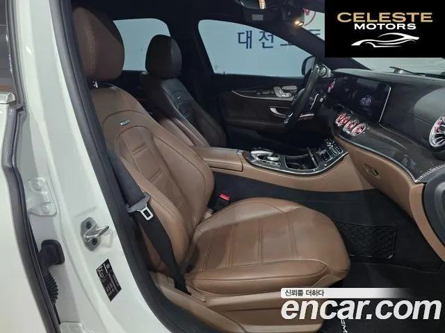MERCEDES AMG E-Classe W213 E63 AMG 4MATIC+ 2019 — photo 17 sur 26
