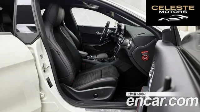 MERCEDES AMG CLA-Classe C117 CLA220 AMG Line 2018 — photo 11 sur 20