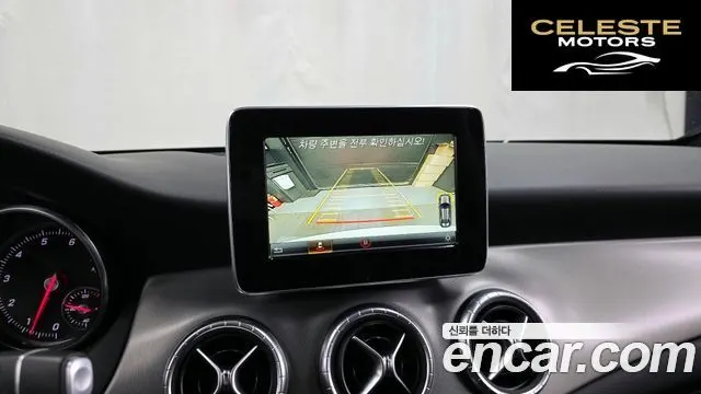 MERCEDES AMG CLA-Classe C117 CLA220 AMG Line 2018 — photo 15 sur 20