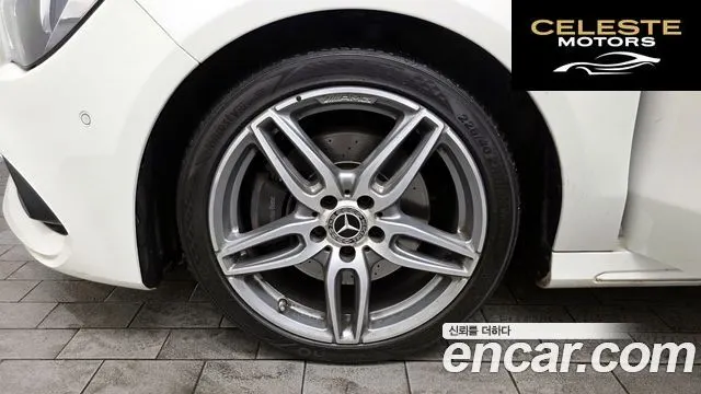 MERCEDES AMG CLA-Classe C117 CLA220 AMG Line 2018 — photo 5 sur 20