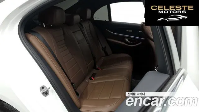 MERCEDES AMG E-Classe W213 E250 AMG Line 2023 — photo 12 sur 20