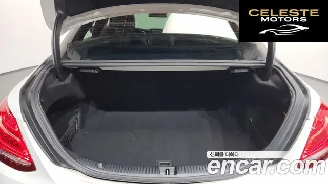 MERCEDES AMG C-Classe W205 C200 AMG Line 2017 — photo 20 sur 20